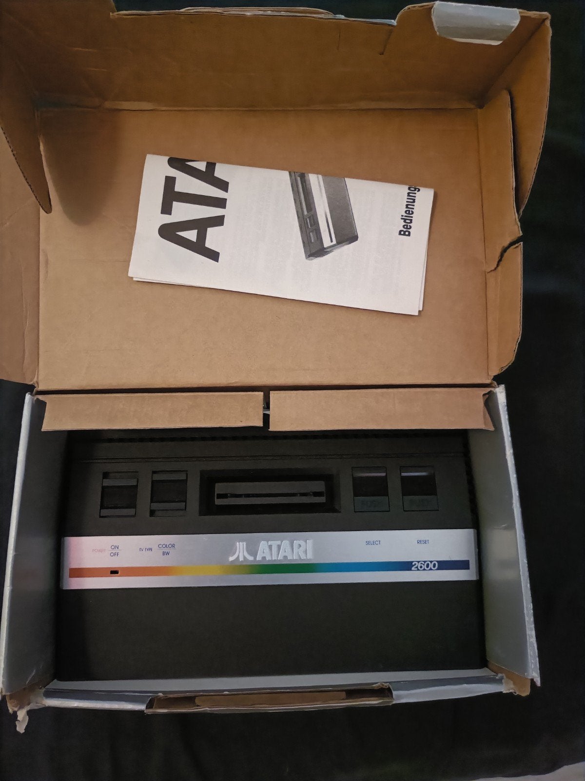 Atari 2600 Video Computer System in originele doos, Ophalen, Zo goed als nieuw, Met 1 controller, Atari 2600