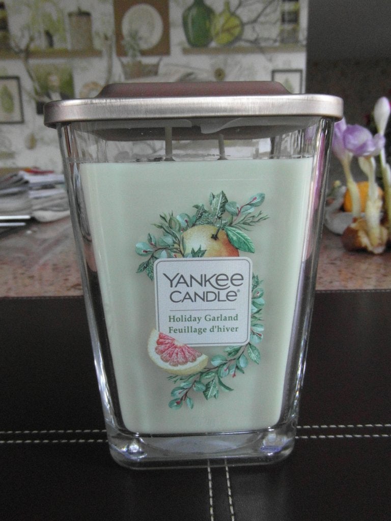 Yankee Candle Elevation Collection.  "HOLIDAY GARLAND", Overige materialen, Meerkleurig, Overige merken, Nieuw