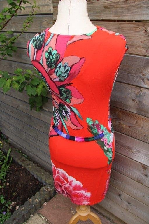 Jurk rood/ kleur Desigual mt M Vaste prijs, Maat 38/40 (M), Ophalen of Verzenden, Zo goed als nieuw, Knielengte