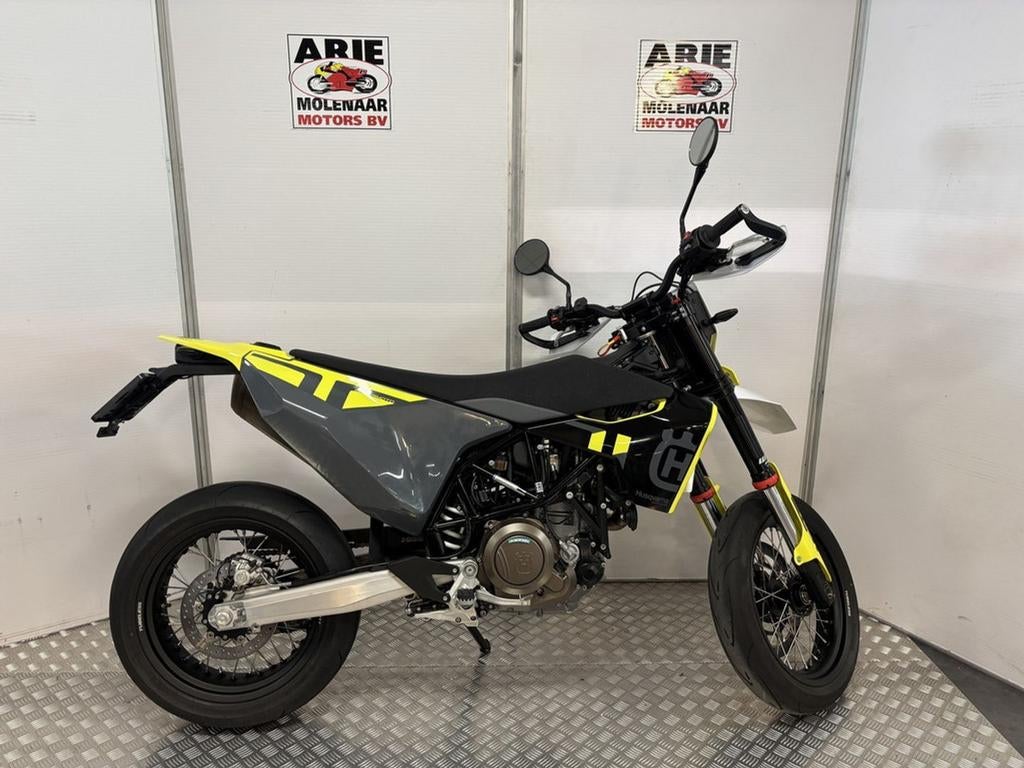 Husqvarna 701 SUPERMOTO (bj 2023), Motoren, Bedrijf, Onbekend, Meer dan 35 kW, HUSQVARNA