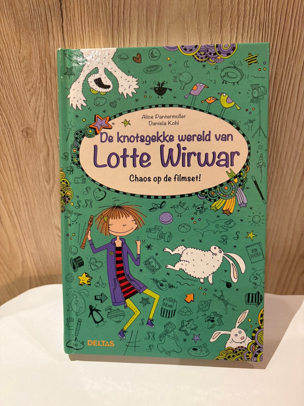Lotte wirwar Chaos op de film set, Boeken, Kinderboeken | Jeugd | onder 10 jaar, Ophalen, Zo goed als nieuw, Fictie algemeen