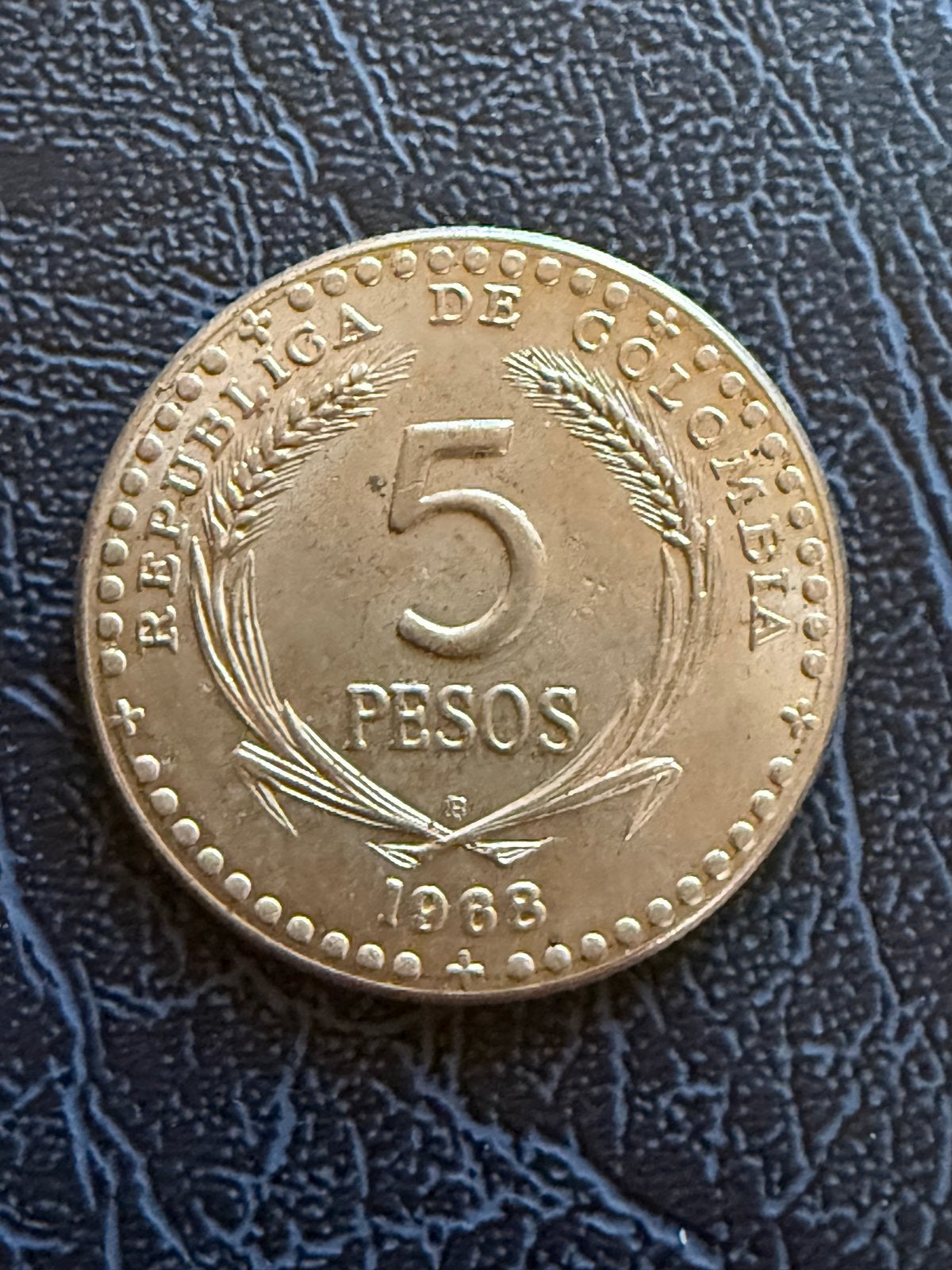 Colombia 5 Pesos 1968 - Congreso Eucarístico Internationaal, Ophalen of Verzenden, Losse munt