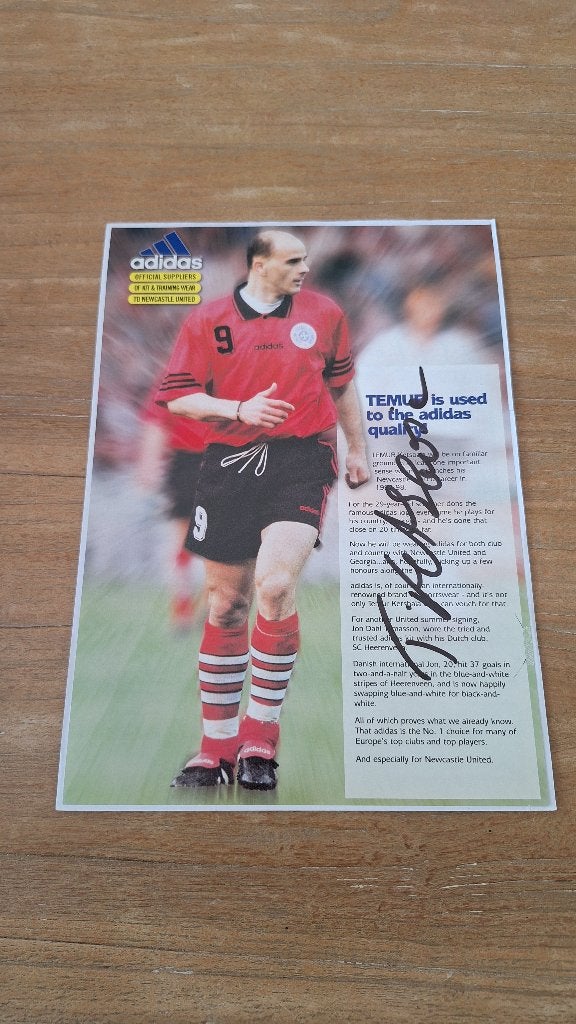 Poster 20x30 cm met handtekening; Temur Ketsbaia # Newcastle, Ophalen of Verzenden, Nieuw, Buitenlandse clubs, Poster, Plaatje of Sticker