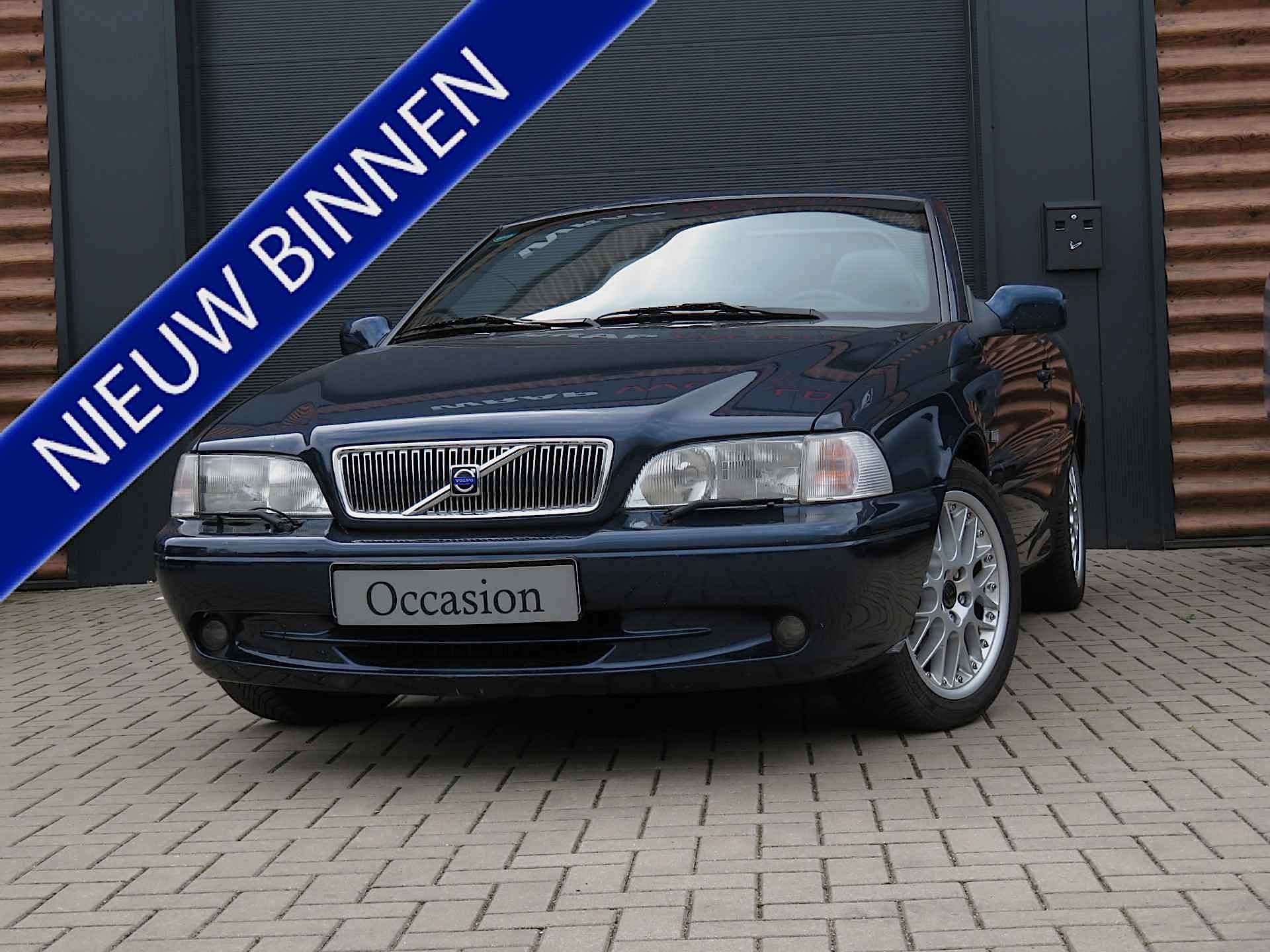 Volvo C70 Convertible 2.0 T Prestige Automaat Nieuwstaat Air, Auto's, Automatische klimaatregeling, Zwart, Bedrijf, 165 pk