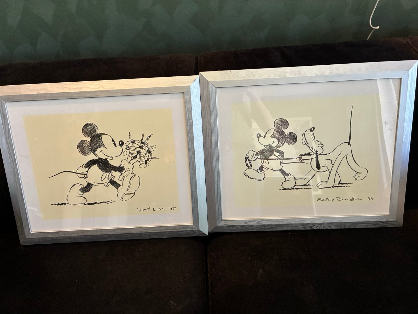Mickey Mouse en Pluto ingelijste prints - Puppy Love & Socie, Ophalen of Verzenden, Print, Print/reproductie, Ingelijst