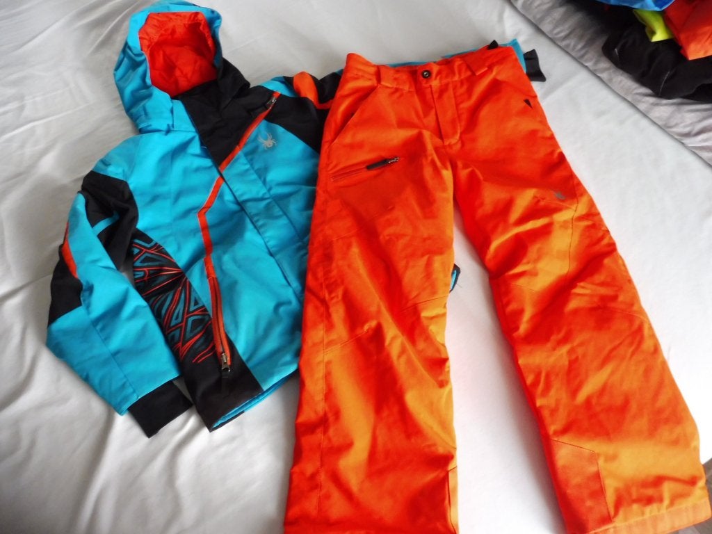 Prachtig Spyder skipak mt 140 skijas skibroek ski jas  broek, Ophalen, Zo goed als nieuw, Jongen of Meisje, Jas