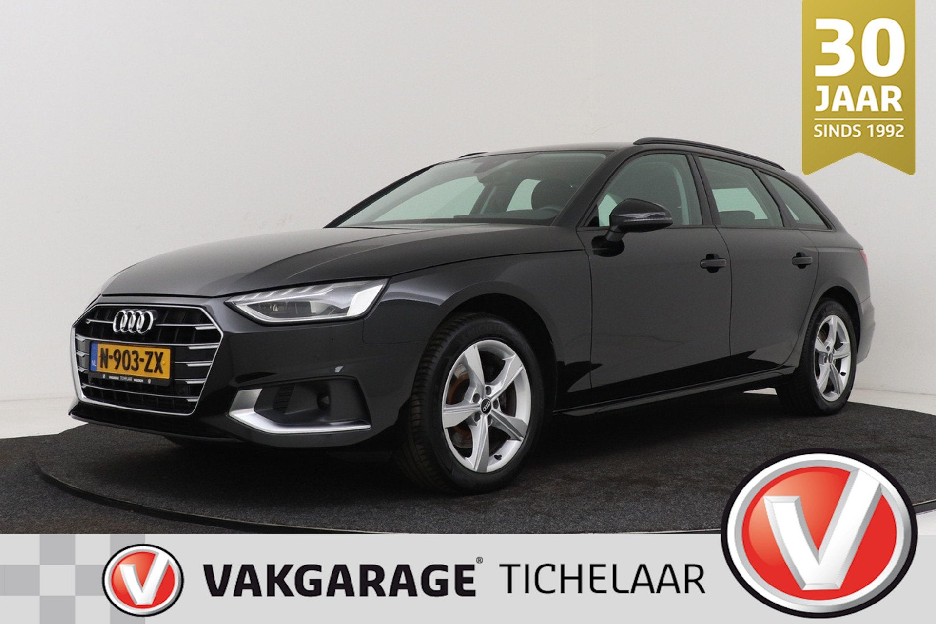 Audi A4 AVANT 35 TFSI S edition | Virtual Cockpit | CarPlay, Voorwielaandrijving, Stof, Gebruikt, 4 cilinders