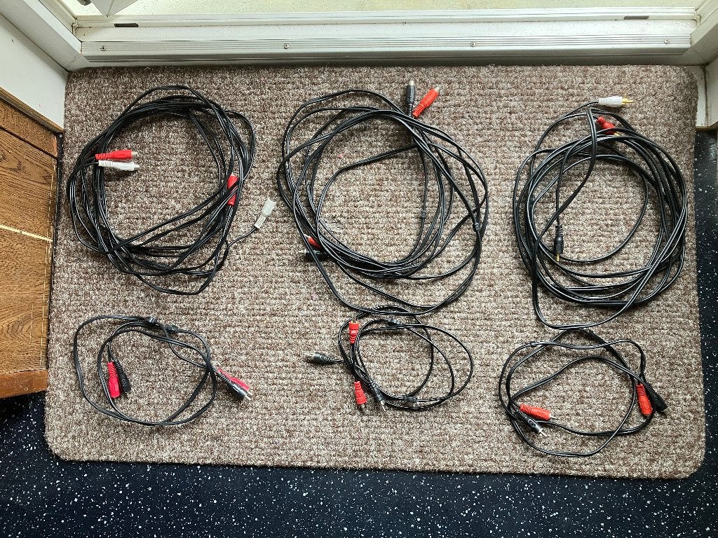 RCA, tulp en cinch kabel audio rood wit (6 stuks)OOKPERSTUK, Ophalen of Verzenden, 5 tot 10 meter, Overige kabels