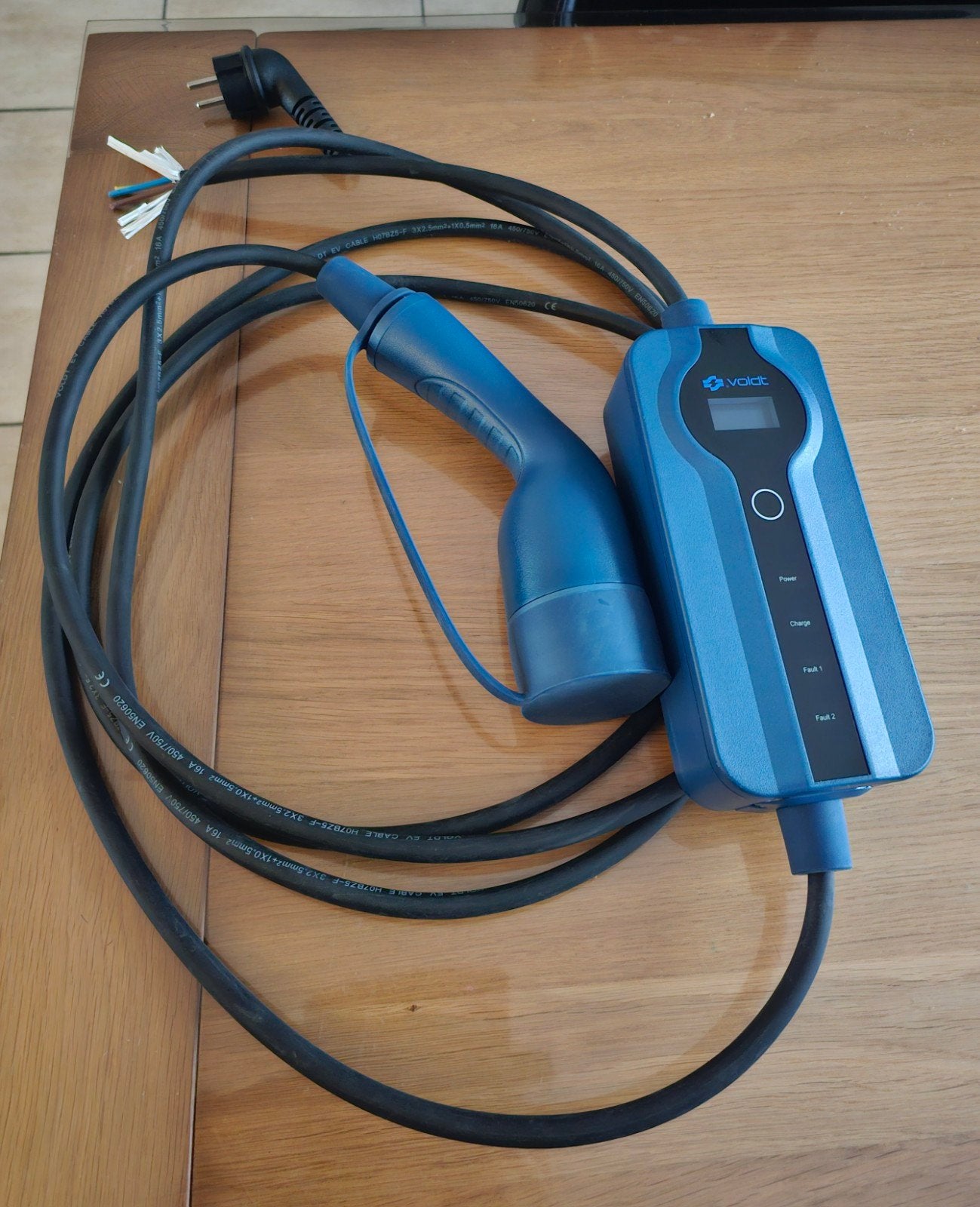 Voldt mobiele thuislader schuko type 2 auto lader !!Lees adv, Auto diversen, Ophalen of Verzenden, Laadkabel
