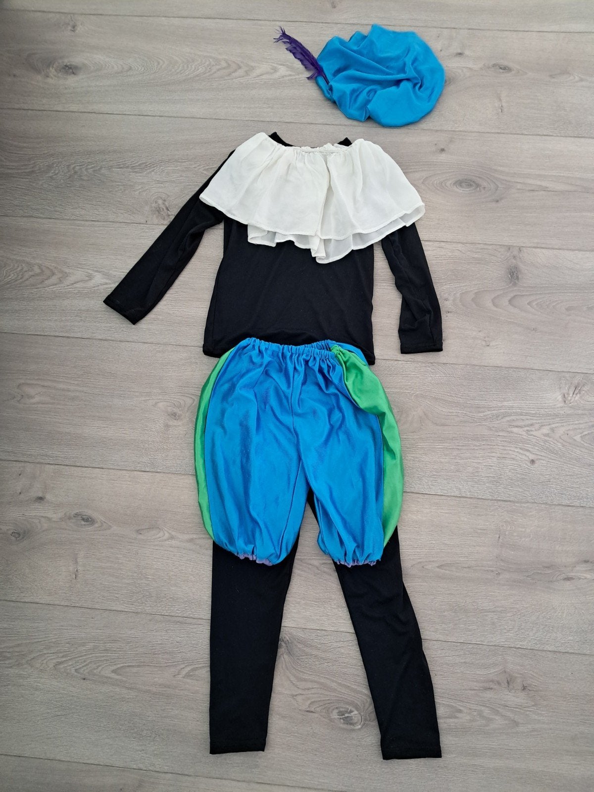 Pieten pakje met shirt broek legging kraag muts maat 116-122, Ophalen of Verzenden