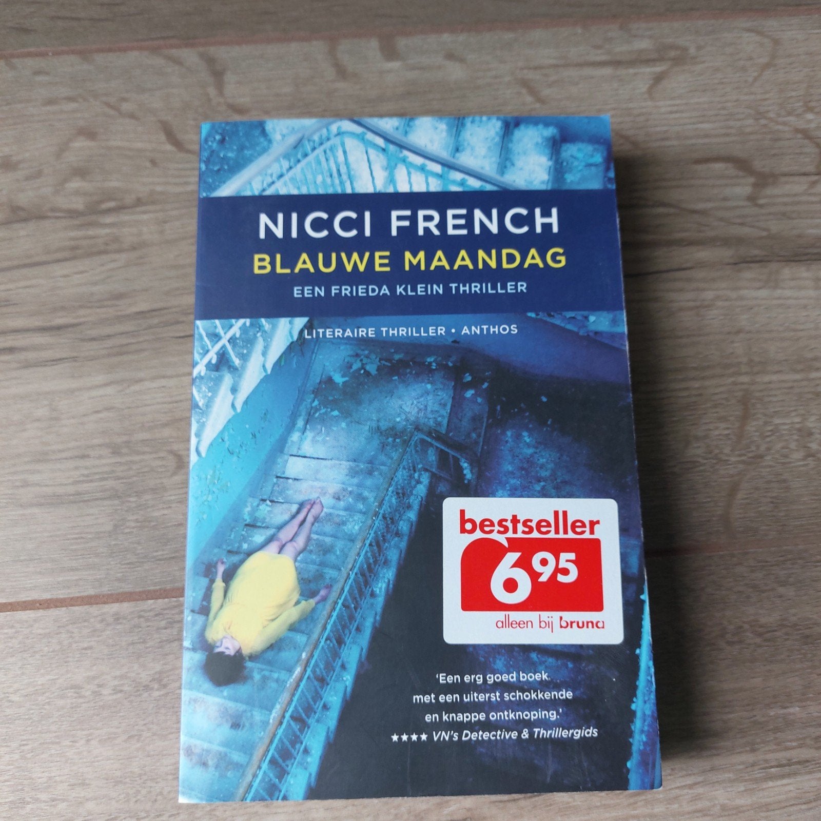 Nicci French - Blauwe Maandag (Frieda Klein thriller), Ophalen of Verzenden, Zo goed als nieuw, Nicci French, Nederland