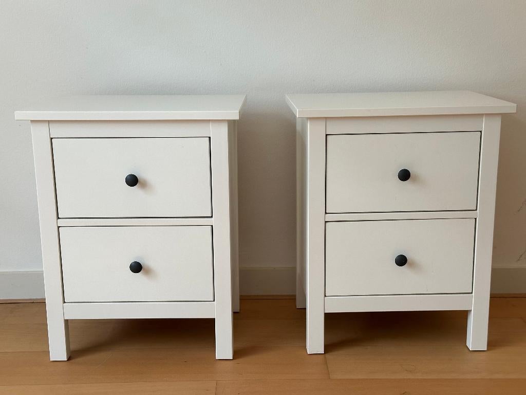2 Witte nachtkastjes met 2 laden, Ophalen, Gebruikt, Minder dan 45 cm, 55 tot 70 cm
