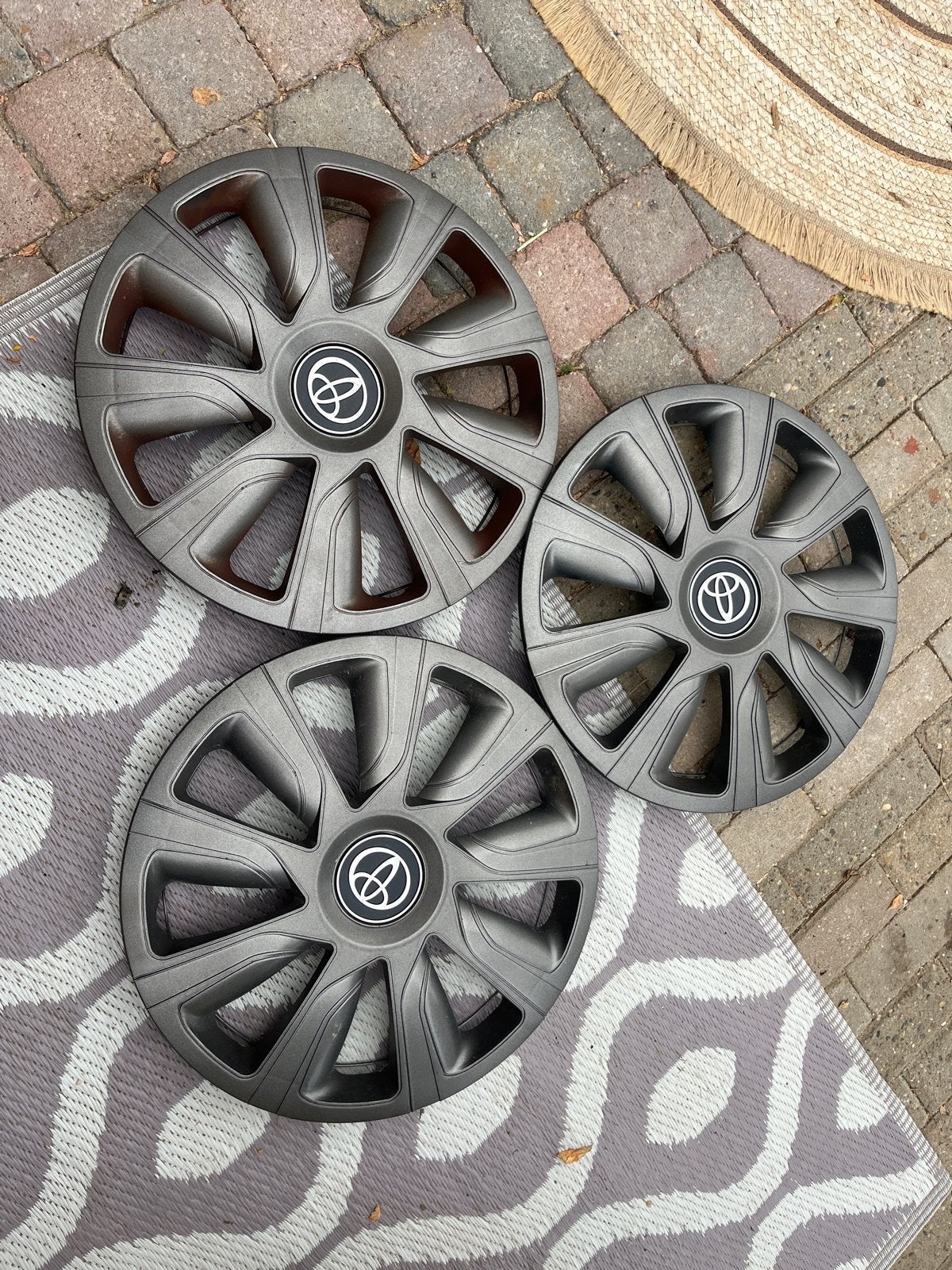 Originele Toyota Aygo wieldoppen (3 stuks), Ophalen, Gebruikt