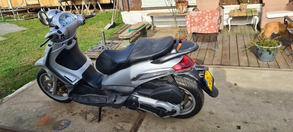 Piagio beverly 500 28350 km, Fietsen en Brommers, Scooters | Piaggio, Ophalen, Gebruikt, Benzine, Overige modellen