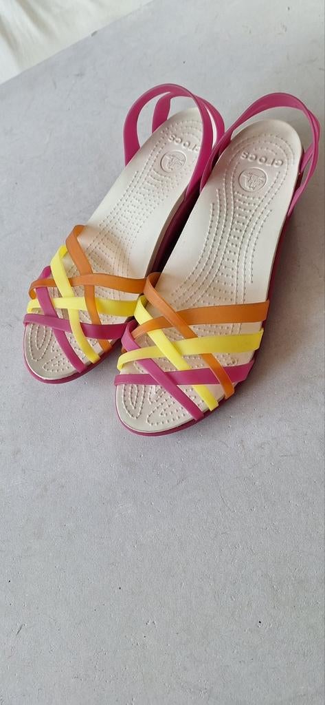 Nieuwe Crocs sandalen maat 39.    W9, Overige kleuren, Nieuw, Crocs, Sandalen of Muiltjes