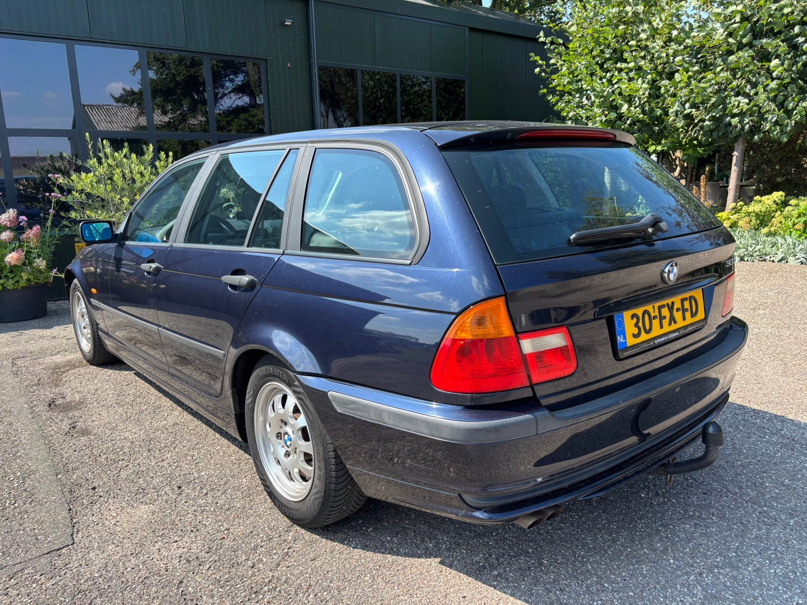 BMW 3-Serie 320i 6-cilinder E46 Touring AUT Nieuwe APK !, Automaat, Achterwielaandrijving, Particulier, 1600 kg