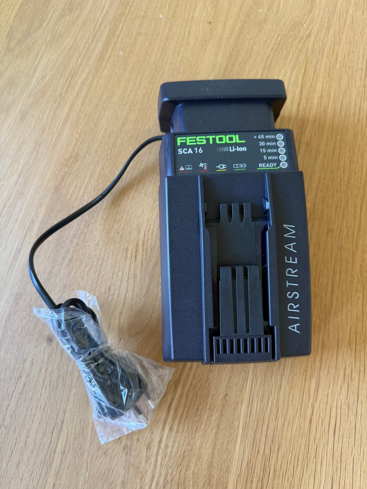 Festool SCA 16 Sneloplaadapparaat - 576953, Ophalen, Zo goed als nieuw