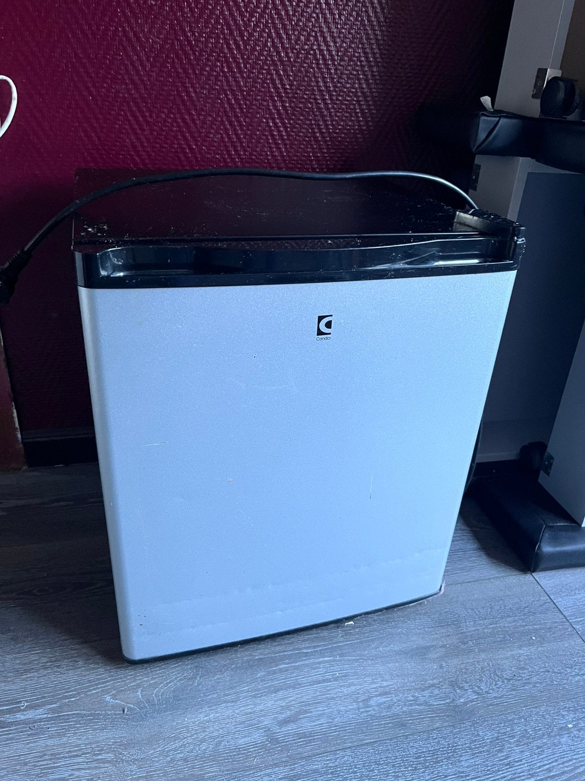 Candor minikoelkast - ook ruimte in deur-  werkt goed 38 ltr, Ophalen, Zonder vriesvak, Minder dan 45 cm, Minder dan 85 cm