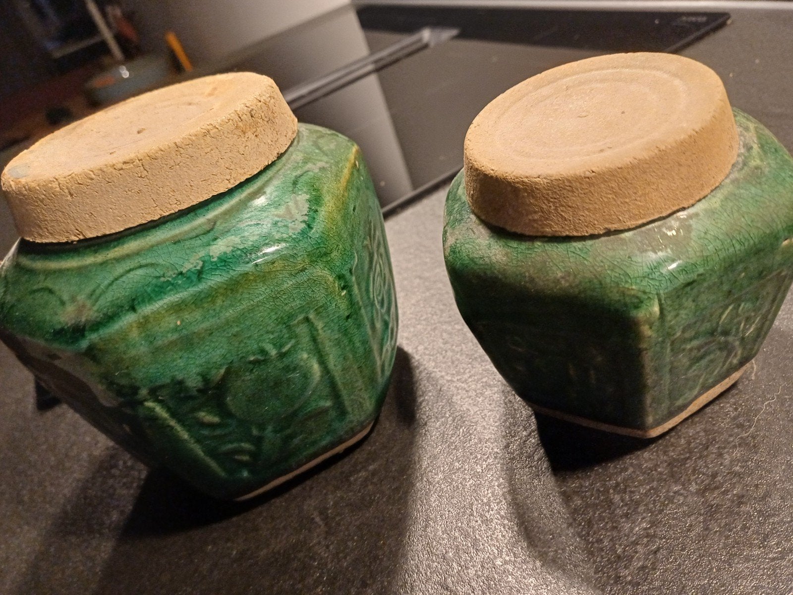 Set van 2 Vintage Groene Keramische Potten met Kurk Deksel, Antiek en Kunst, Ophalen of Verzenden