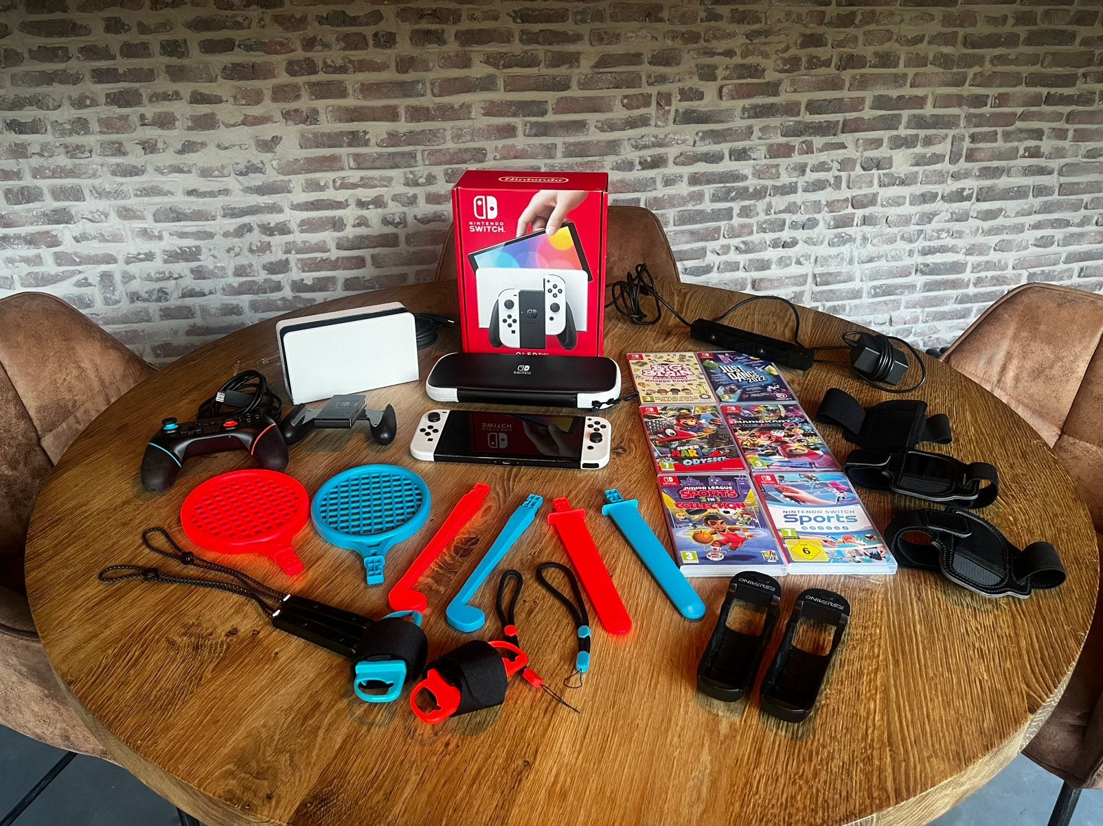 Nintendo switch oled met 6 spellen en nog veel meer!