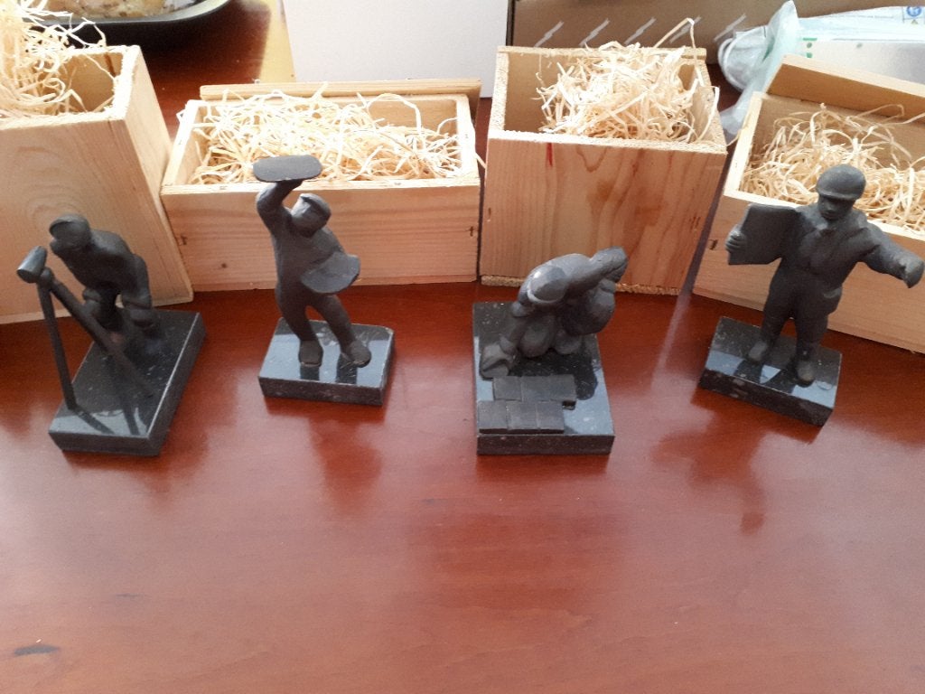4 Bronzen beeldjes Ambacht / Bouw Marlies Noordkamp, Verzamelen, Ophalen, Nieuw, Mens