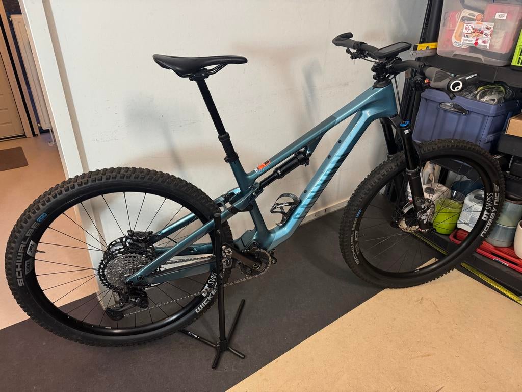 Canyon Neuron CF9 M Carbon MTB Model 2024 - Zgan, Fietsen en Brommers, Fietsen | Mountainbikes en ATB, Fully, Zo goed als nieuw