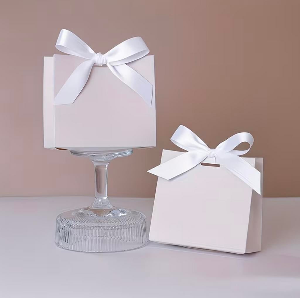 50 cadeautasjes, Hobby en Vrije tijd, Feestartikelen, Ophalen of Verzenden, Nieuw, Versiering, Geboorte of Huwelijk