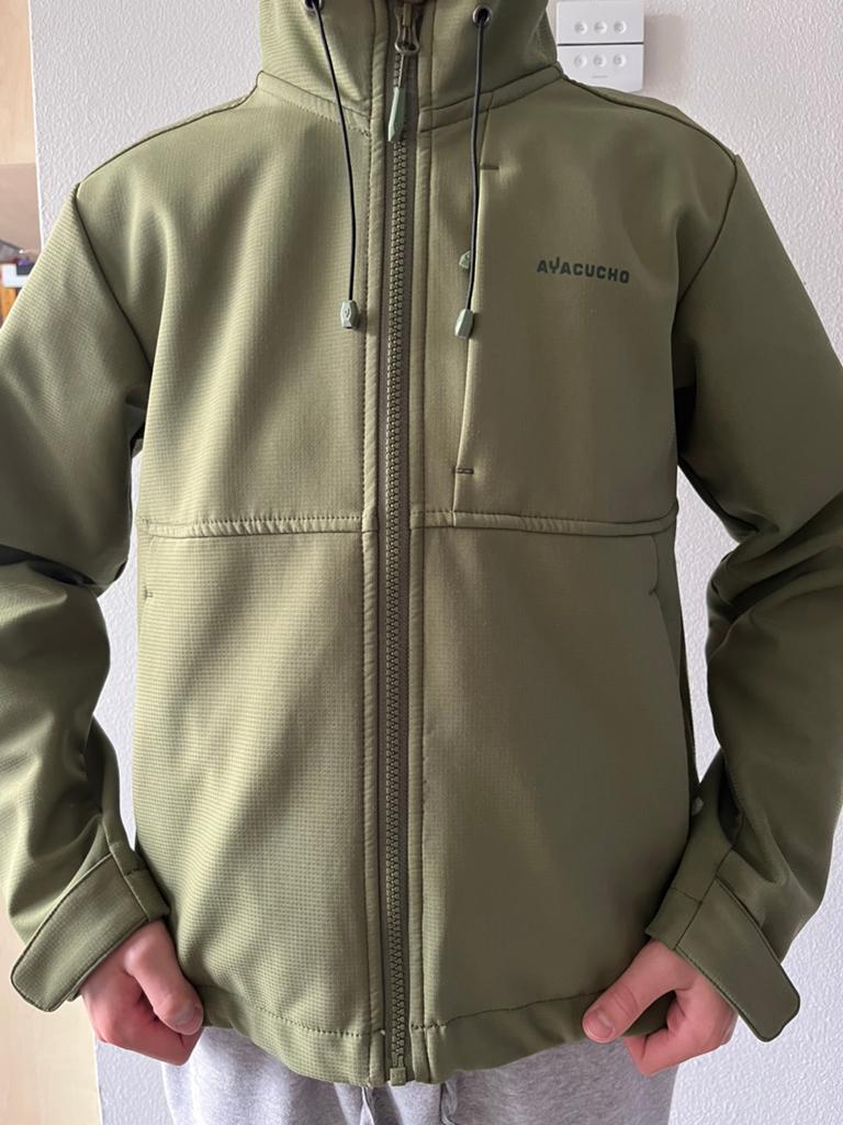 Softshell jas maat 140, Kleding | Heren, Jassen | Winter, Ophalen of Verzenden, Zo goed als nieuw, Overige maten, Blauw