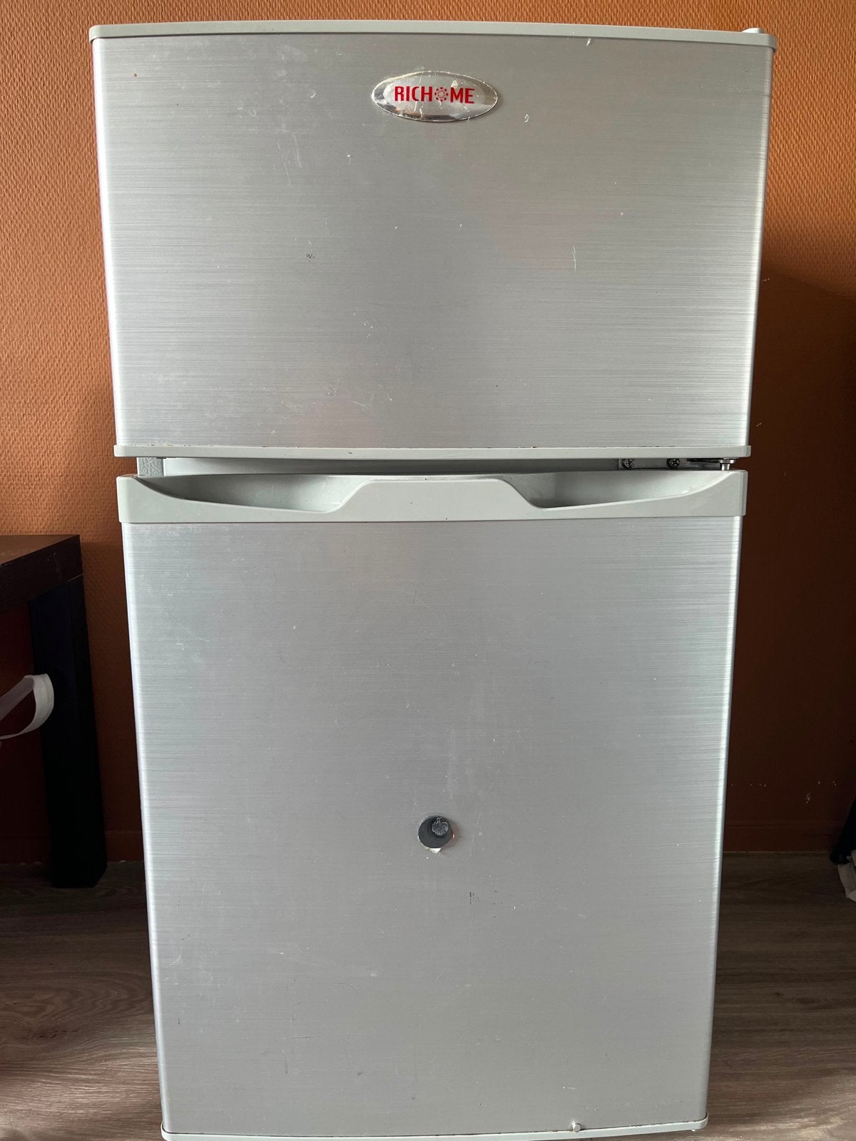 Fridge for Sale, 75 tot 100 liter, Zo goed als nieuw, 45 tot 60 cm, Met vriesvak