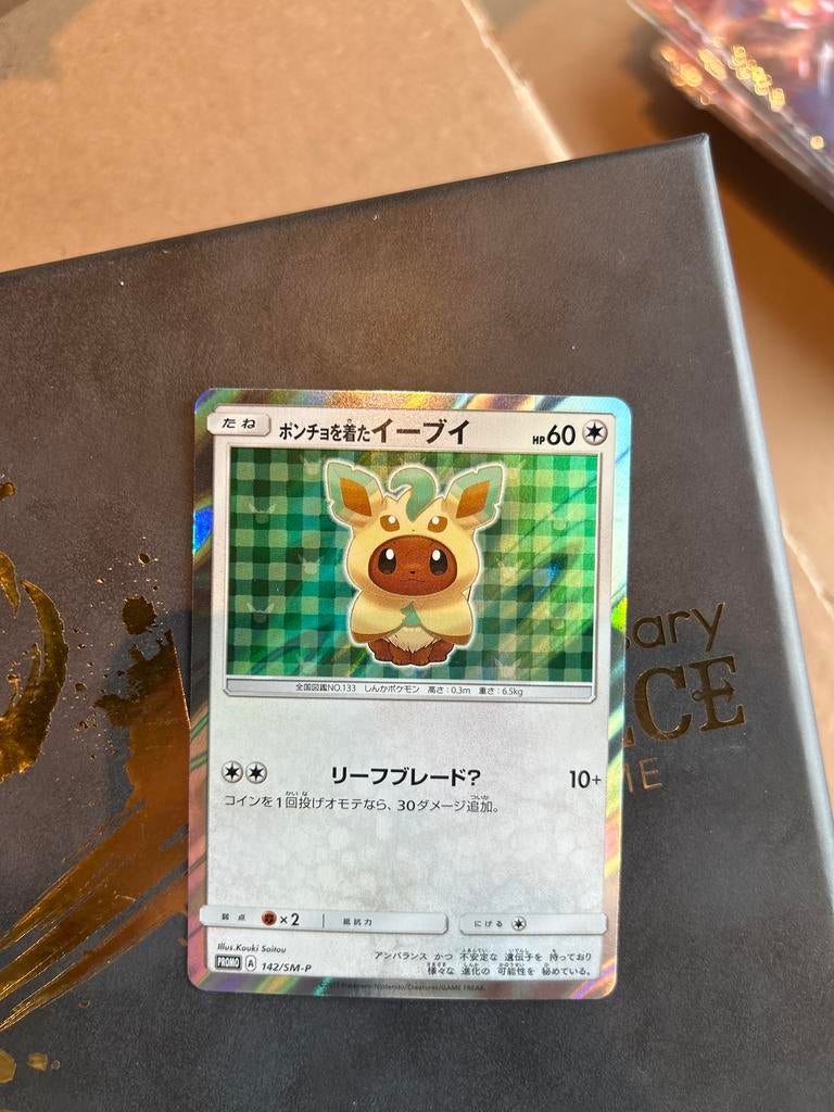 Pokemon Eevee Poncho Leafeon Promo Kaart, Ophalen, Zo goed als nieuw, Losse kaart, Foil