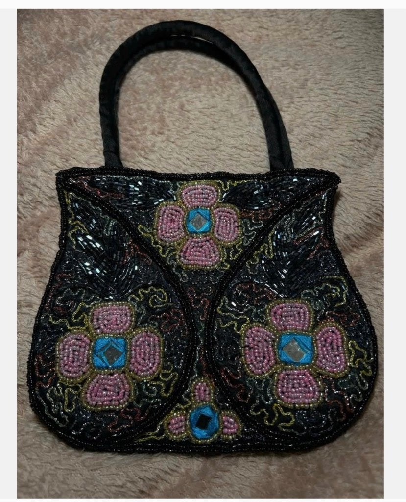 Bijzonder vintage zwart handtasje met borduursel en kralen, Antiek en Kunst, Ophalen of Verzenden