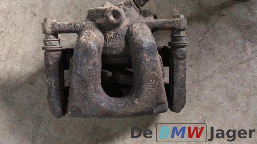 Remklauw rechts voor BMW E87 34116774682, Gebruikt, Ophalen of Verzenden, BMW, BMW