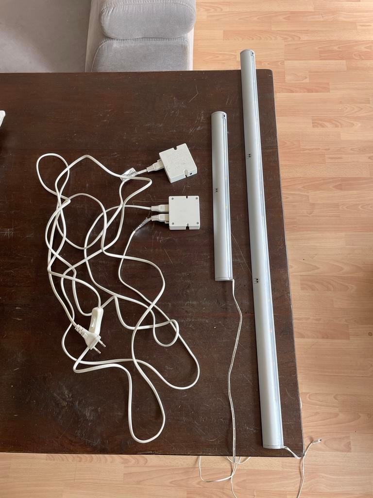 IKEA Pax Kast Verlichting: 1m & 50cm, koppelbaar, Ophalen, Gebruikt