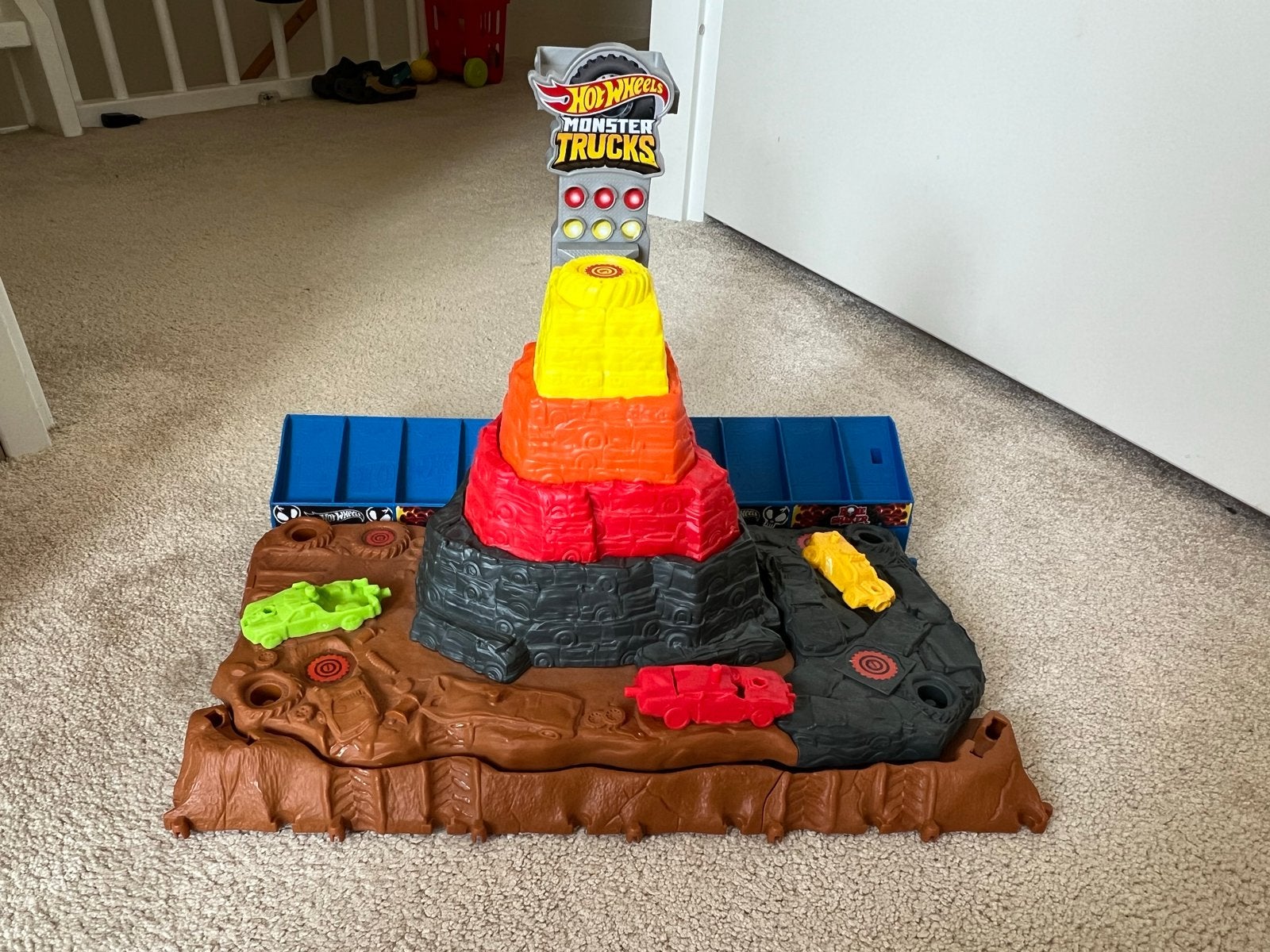 Hot Wheels Monster Trucks Vulkaan Arena Speelset, Ophalen, Gebruikt
