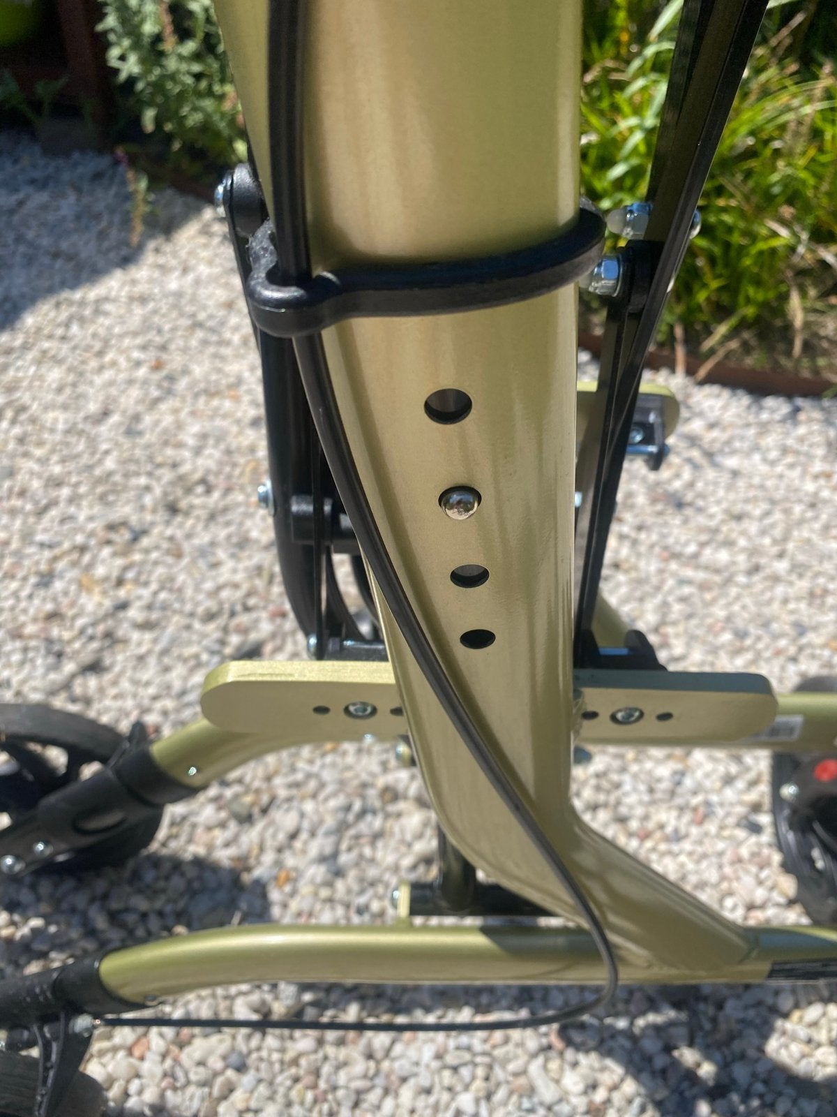 Uniprodo rollator- champagne-136 kg- 1050-1250mm, Ophalen, Opvouwbaar, Zo goed als nieuw