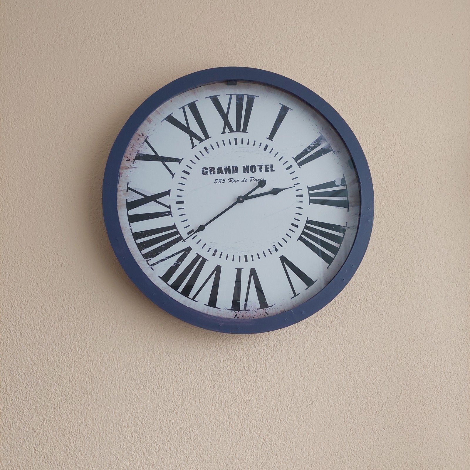 Wandklok "Grand Hotel" met Romeinse cijfers, Ophalen, Gebruikt, Analoog, Wandklok