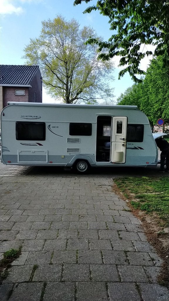 LMC 490 E Musica, 2 aparte bedden, Rondzit, Particulier, 4 tot 5 meter
