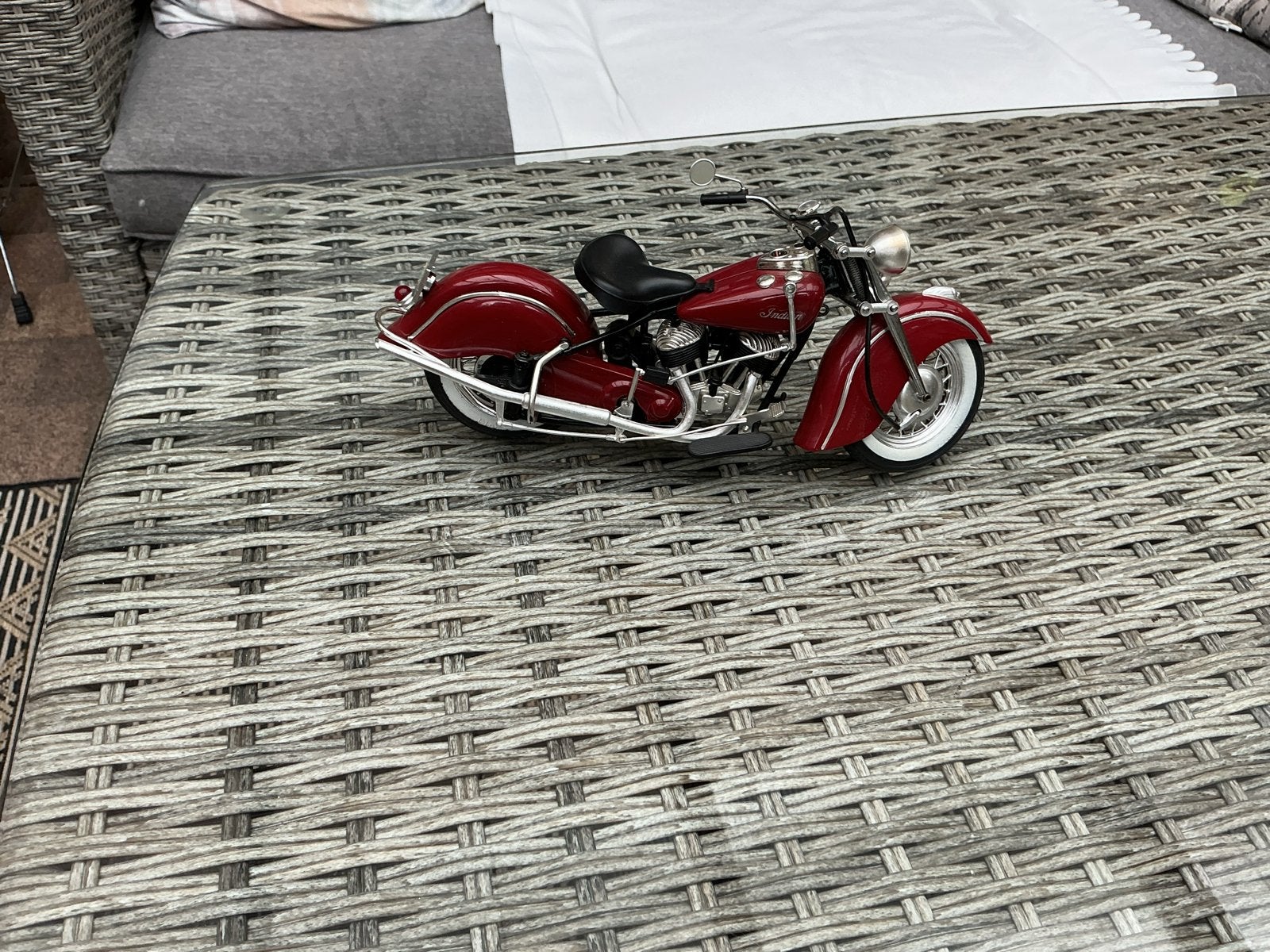 Indian Chief Motorfiets Model - Rood, 1:50 of kleiner, Overige typen, Zo goed als nieuw, Ophalen