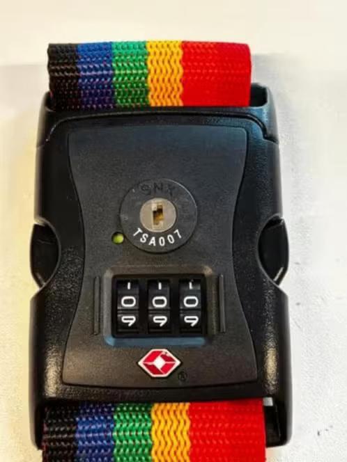 NIEUW! Travelmore kofferriem met TSA slot regenboog €4,99, Overige materialen, Minder dan 50 cm, Ophalen of Verzenden, Minder dan 35 cm