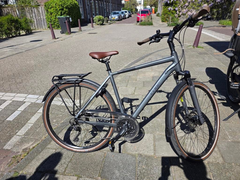 Cube heren trekking fiets, Zo goed als nieuw, Meer dan 20 versnellingen, Schijfrem, Ophalen