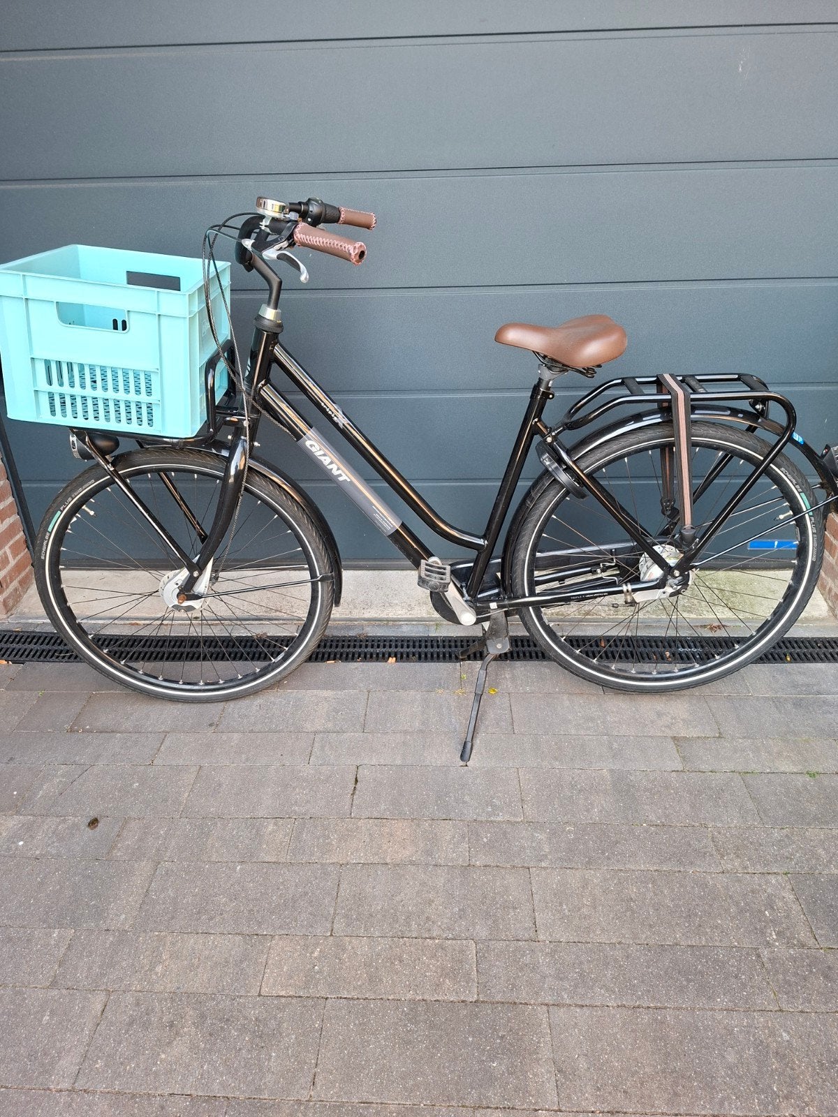Giant X1 LDS L Metallic Black Damesfiets met krat, Fietsen en Brommers, Ophalen, Gebruikt, Versnellingen, Trommelrem