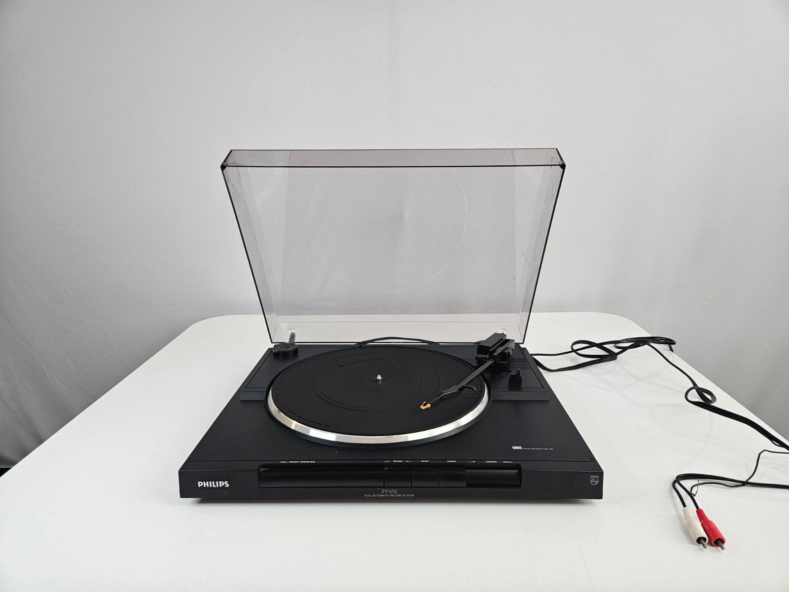 Philips FP650 Volautomatische Platenspeler - Vintage Geluid, Philips Consumer Lifestyle B.V., High Tech Campus 5, 5656 AE Eindhoven, Nederland