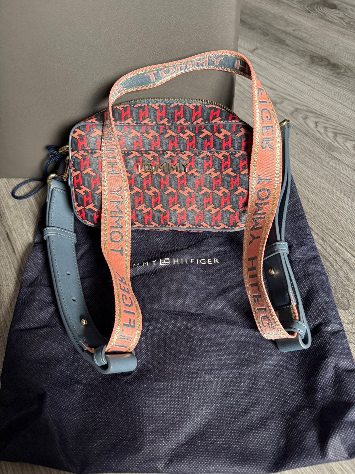 Tommy hilfiger, Ophalen, Zo goed als nieuw, Blauw