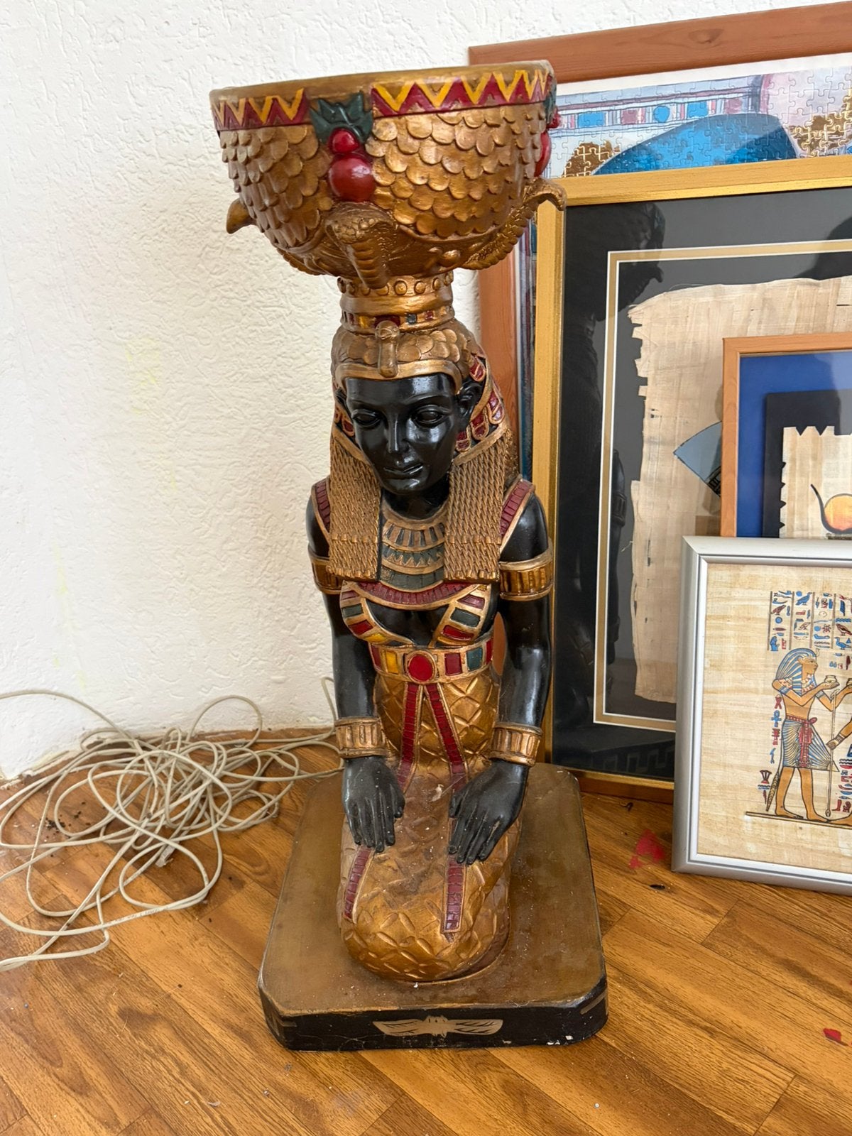 Grote Vintage Egyptische Beeld - Cleopatra Plantentafel, Antiek en Kunst, Ophalen
