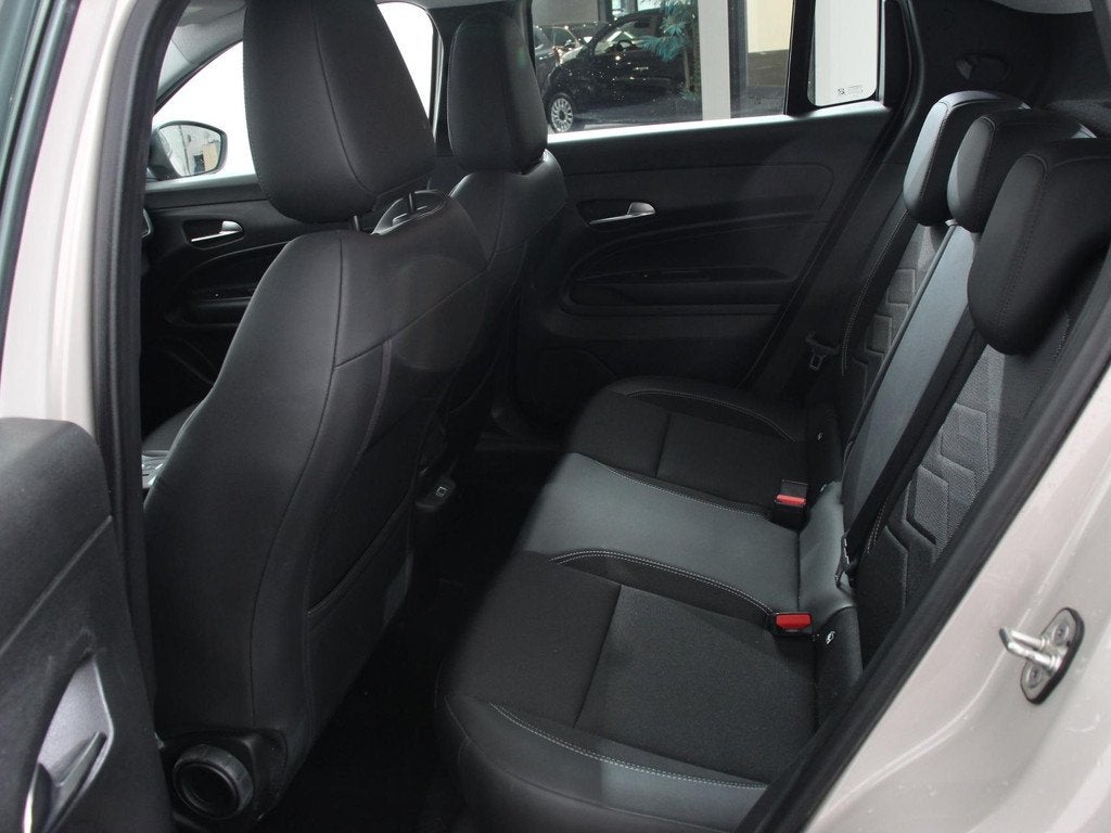 Jeep Avenger 1.2 e-Hybrid Altitude Automaat Climate control, Auto's, Jeep, Stof, Gebruikt, 1199 cc, Parkeersensor