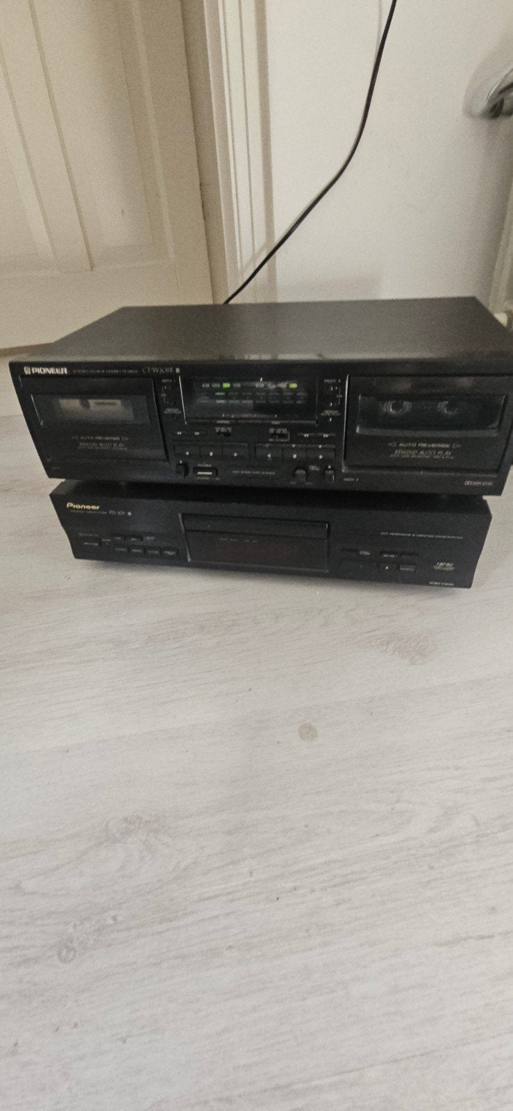 Pioneer CT-W205R Dubbel Cassettedeck & PD-107 CD-speler, Audio, Tv en Foto, Cassettedecks, Ophalen of Verzenden, Dubbel, Auto-reverse