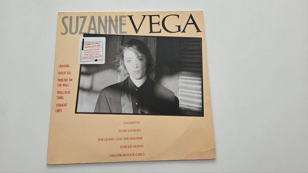 Suzanne Vega - Suzanne Vega LP (1985) Originele Persing, Cd's en Dvd's, Vinyl | Pop, Inclusief binnenhoes, Verzenden, Gebruikt