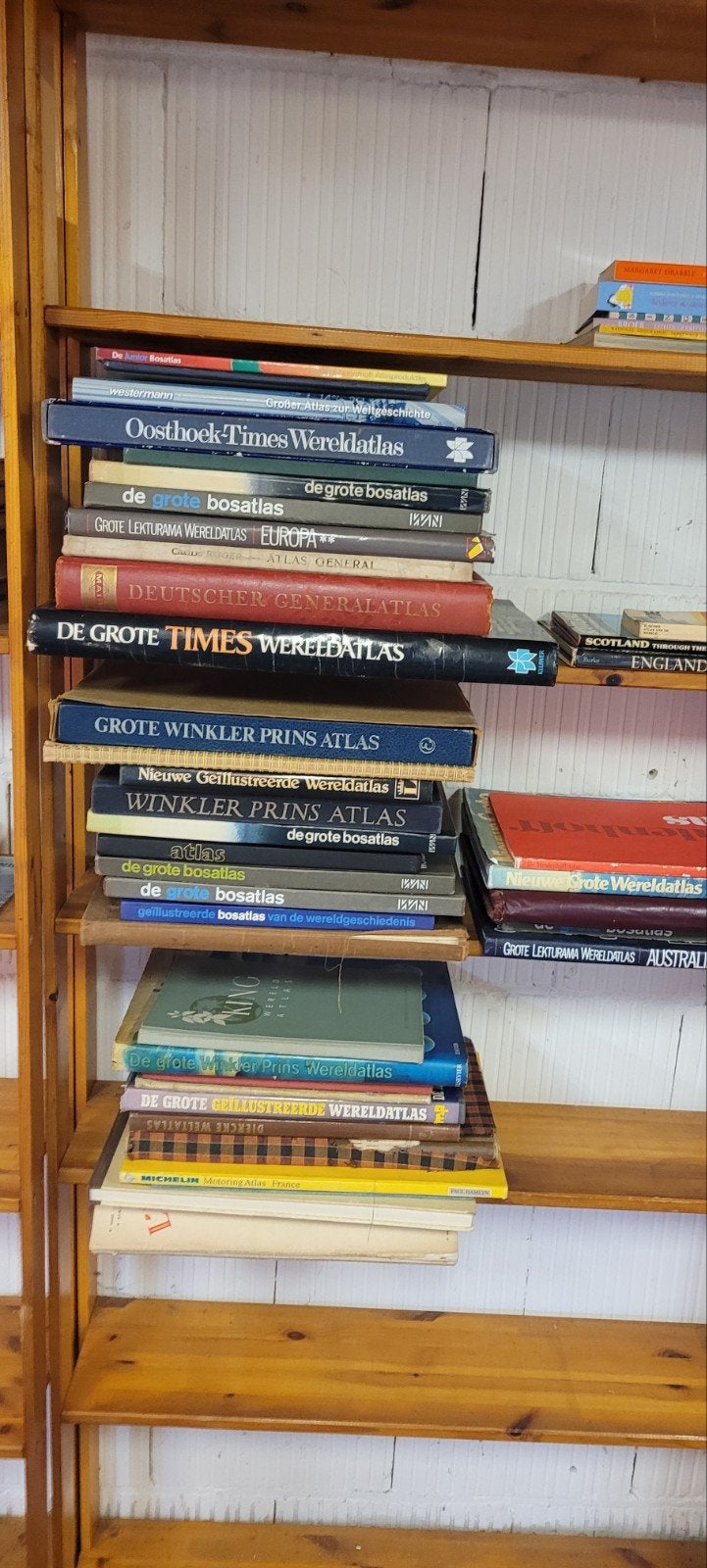 32 atlassen te koop, Ophalen, Gelezen