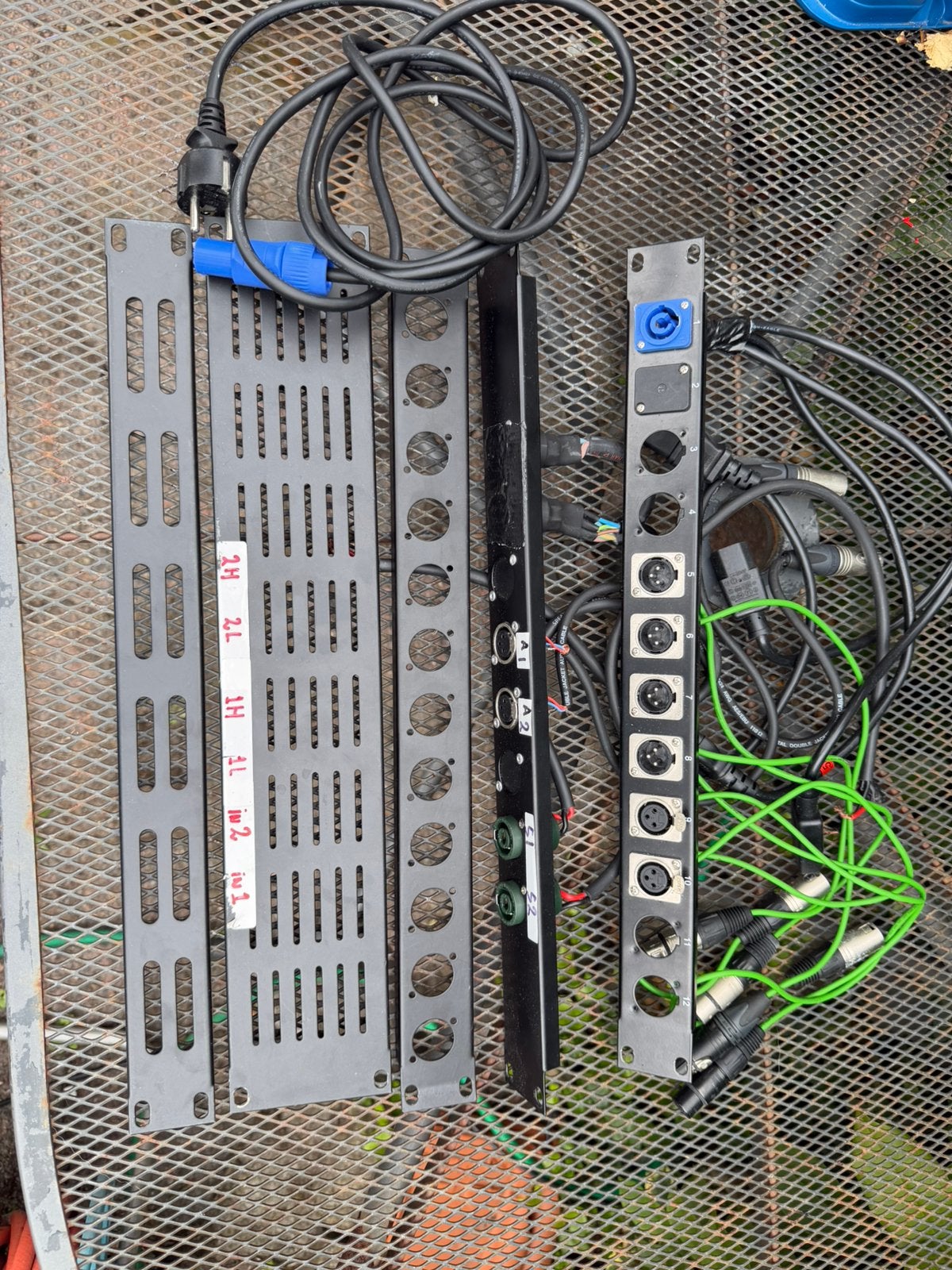 19” rack connectie hardware en panelen, Ophalen of Verzenden, Gebruikt, Apparatuur