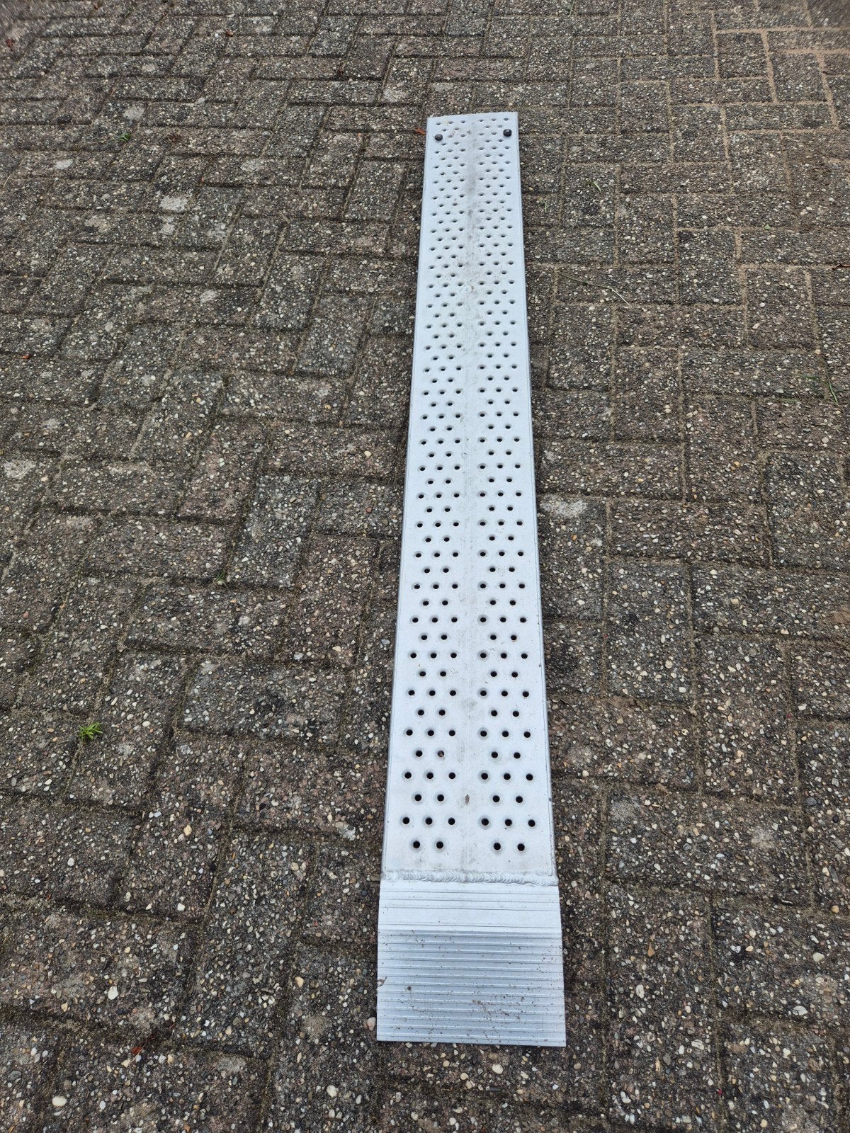 Aluminium oprijplaat - Powerplus - Max 272kg, Ophalen, Gebruikt